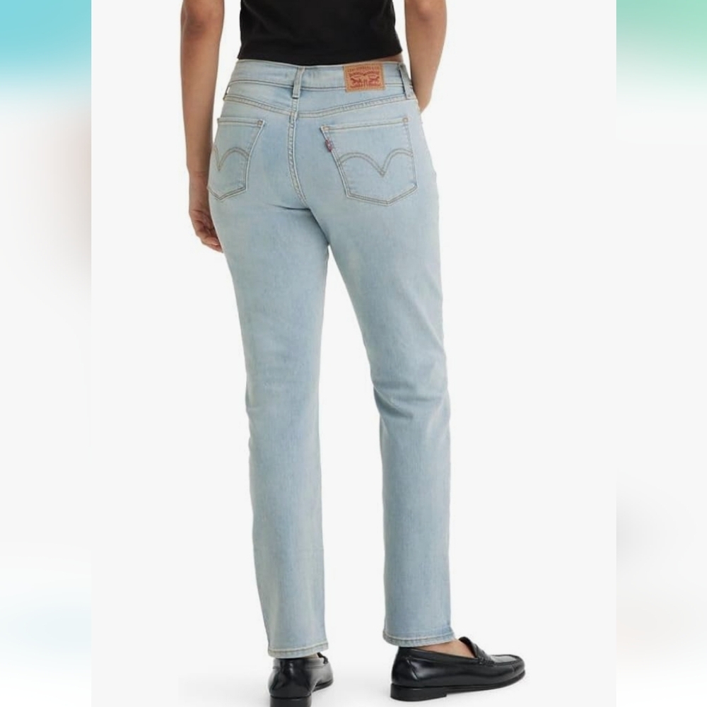 Levi's Women's Classic Straight Jeans Size 10 NWT